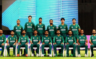 অবসরের ঘোষণা দিলেন পাকিস্তানের তারকা পেসার