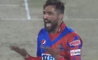 ব্রেকিং নিউজ: আবারও বিতর্কে আমির