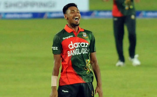 চতুর্থ দ্রুততম বোলার হিসেবে নতুন বিশ্ব রেকর্ড গড়লেন মুস্তাফিজ