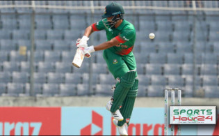 ৮ ওভার শেষে দেখে নিন বাংলাদেশের সর্বশেষ স্কোর