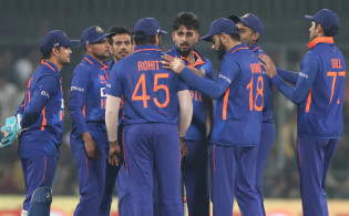 অস্ট্রেলিয়ার বিপক্ষে ২য় ওয়ানডে ম্যাচের জন্য শক্তিশালী একাদশ ঘোষণা করলো ভারত