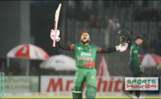 রেকর্ড গড়া সেঞ্চুরি করে আইসিসি থেকে বিশাল সুখবর পেল মুশফিক