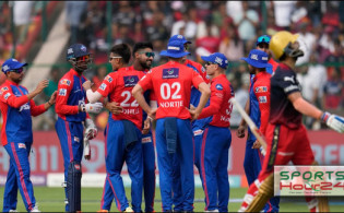 মুস্তাফিজের ৩ ওভারে ৪১, দিল্লিকে বিশাল রানের লক্ষ্য দিল বেঙ্গালুরু