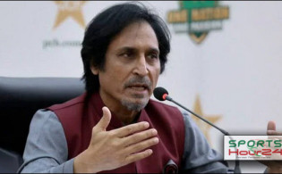 ‘ফেসবুক-টুইটারের ব্যবহার কমিয়ে খেলায় মনোযোগ দাও’