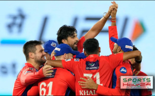 শেষ ওভারের দারুন লড়াইয়ে শীর্ষে থাকা গুজরাটের জয়রথ থামাল দিল্লি