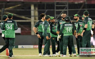 ক্রিকেট বিশ্বে অবিশ্বাস্য এক ইতিহাস গড়লেন পাকিস্তান