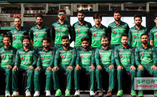 অবশেষে অস্ট্রেলিয়া ও ভারতকে পিছনে ফেলে দিলেন পাকিস্তান