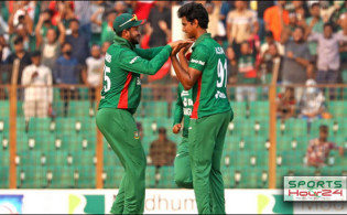 বাংলাদেশের বোলিং তাণ্ডবে টানা দুই উইকেট হারালো আয়ারল্যান্ড, দেখুন সর্বশেষ স্কোর