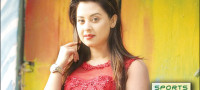 শাকিবের সিনেমা থেকে বাদ পড়ায় মুখ খুললেন শবনম বুবলী