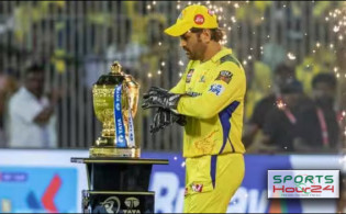 ফাইনালের আগেই ধোনিকে নিয়ে বড় ধরনের ইঙ্গিত দিলেন চেন্নাইয়ের বোলিং কোচ