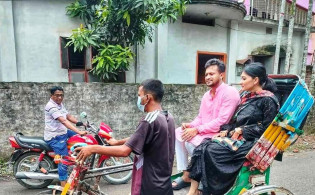 স্ত্রীকে সঙ্গে নিয়ে কোথায় যাচ্ছেন সাকিব