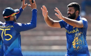 নেদারল্যান্ডসকে হারিয়ে বিশ্বকাপের টিকেট পেতে যাচ্ছে শ্রীলঙ্কা