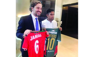 আর্জেন্টিনায় অভিষেক গোল করে যা বললেন জামাল