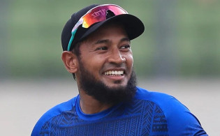ধোনি-সাঙ্গাকারাদের রেকর্ডে মিস্টার ডিপেন্ডেবল নতুন রেকর্ড
