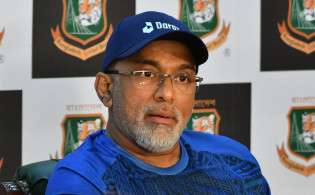 অতঃপর তামিমের সঙ্গে কথা না বলা নিয়ে মুখ খুললেন হাথুরু