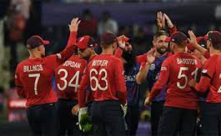 বিশ্বকাপের জন্য ইংল্যান্ডের দল ঘোষণা, বাদ পড়লেন যারা