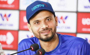 তামিমের পক্ষ নিয়ে মুখ খুললেন মাশরাফি