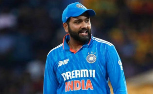 ওভার বাউন্ডারীতে শুধু ৬ নয়, ১০ রানও চায় রোহিত