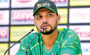 সবসময় সাবিকের পাশে থাকবেন বলে ভিডিও প্রকাশ মাশরাফির