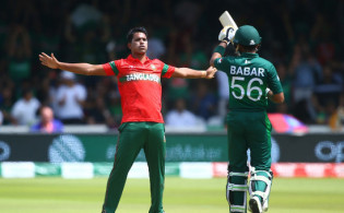 পাকিস্তানি হয়েও বাংলাদেশী ক্রিকেটারের পথে হাটলেন