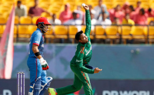 সাকিবের ঘূর্ণিতে আফগানদের প্রথম উইকেট, দেখুন সর্বশেষ স্কোর