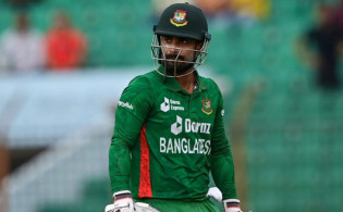 এক বলেই আউট লিটন