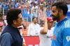 পাকিস্তানের বিপক্ষে ভুল জার্সি পরে নামলেন কোহলি