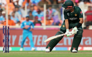 ভারতের বিপক্ষে লজ্জার রেকর্ড গড়লো পাকিস্তান