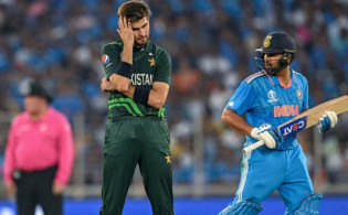 ‘পাকিস্তানি বোলারদের বাচ্চাদের মতো পিটিয়েছে ভারত’