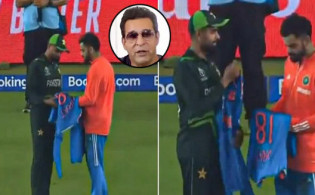 হারের পর কোহলি থেকে জার্সি নেন বাবর, চরম ক্ষুব্ধ ওয়াসিম
