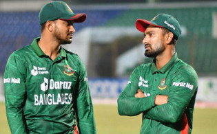 এবার সাকিবের অধিনায়কত্ব নিয়ে চরম সমালোচনা