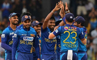 মুল অধিনায়ককে ছড়াই অজি বিরুদ্ধে যে একাদশ নিয়ে মাঠে নামছে শ্রীলঙ্কা