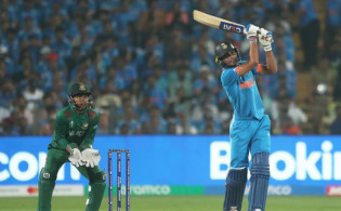 ৩০ ওভার শেষে দেখে নিন ভারত-বাংলাদেশ ম্যাচের সর্বশেষ স্কোর