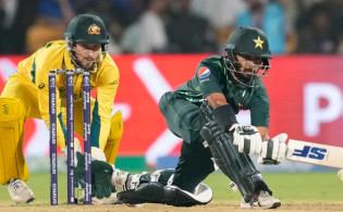 অস্ট্রেলিয়ার কাছে পাত্তা পেল না পাকিস্তান