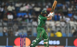 হাথুরুসিংহের অপছন্দের ছেলেটি লজ্জার রেকর্ড থেকে বাঁচলো বাংলাদেশকে