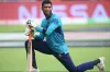 বিশ্বকাপে বাংলাদেশের ভাগ্য ঘুরে দাঁড়াতে পারে মাহমুদউল্লাহর ব্যাটে