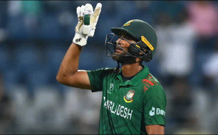 বাদ পড়ে যাওয়া সেই মাহমুদউল্লাহই এখন সবার শীর্ষে
