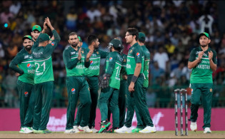 সেমি ফাইনালে যেতে কঠিন সমীকরণের সামনে পাকিস্তান