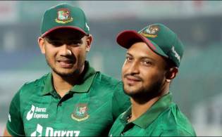 সাকিবের বাংলাদেশে আসা নিয়ে অবশেষে মুখ খুললেন তাসকিন