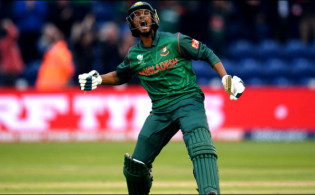 ‘দয়া করে মাহমুদউল্লাহকে ওপরে খেলাও’