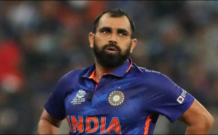 ‘তার মাথায় চুল নেই ’৫ উইকেট পাওয়া স্বামীকে নিয়ে অদ্ভুত মন্তব্য