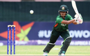 ব্যাটিংয়ে বাংলাদেশ, দেখুন সর্বশেষ স্কোর