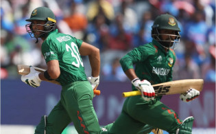 একের পর এক রান আউট তারপরও বিশাল রানের টার্গেট দিল বাংলাদেশ