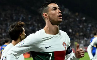 অপ্রতিরোধ্য রোনালদোর পর্তুগাল