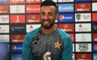 যে কারণে বাবর কে নেতা মানছেন নতুন অধিনায়ক শান মাসুদ