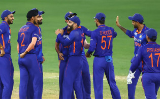 বিশ্বকাপ দেশেই রাখার ঘোষণা ভারতীয় ক্রিকেটারের