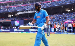 ফাইনালের অল্প রানের মাঝেও রোহিত শর্মার বিশ্বরেকর্ড