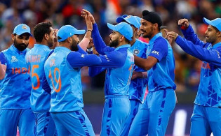 ৪ ম্যাচ একাদশে জায়গা না পেয়েও বিশ্বকাপের সর্বোচ্চ উইকেট শিকারী