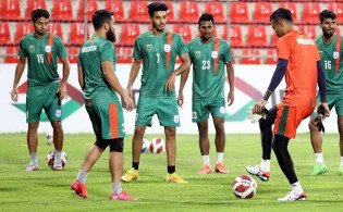 পূর্ণ ৩ পয়েন্টের আশায় মাঠে নামছে বাংলাদেশ