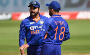 ভারতীয় দলে বিরাট নাকি রোহিত, যা বলছে বিশ্লেষকেরা